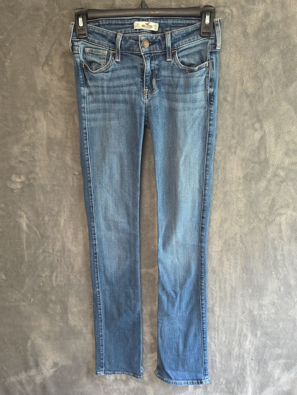 Hollister Women's Skinny Jeans in Medium Blue Wash